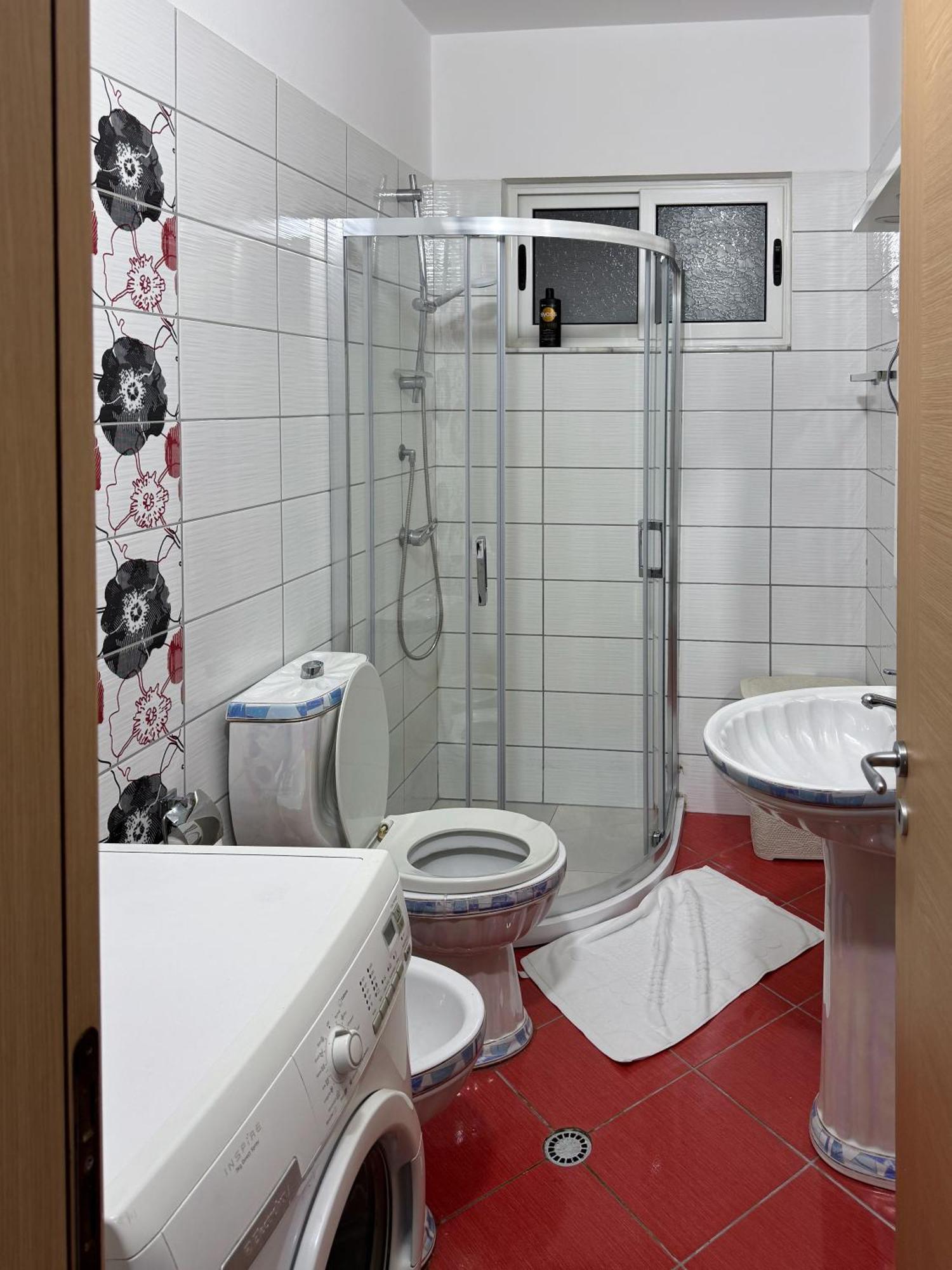Marina Apartment - The Ocean Heart Of Shkodra מראה חיצוני תמונה